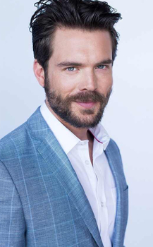 Charlie Weber